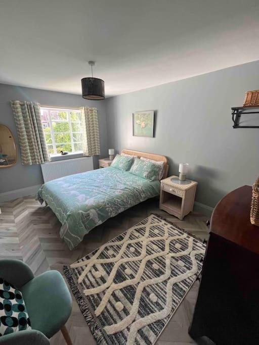Spacious Semi-Detached Southsea House, Free Parking On Drive Portsmouth Exterior foto